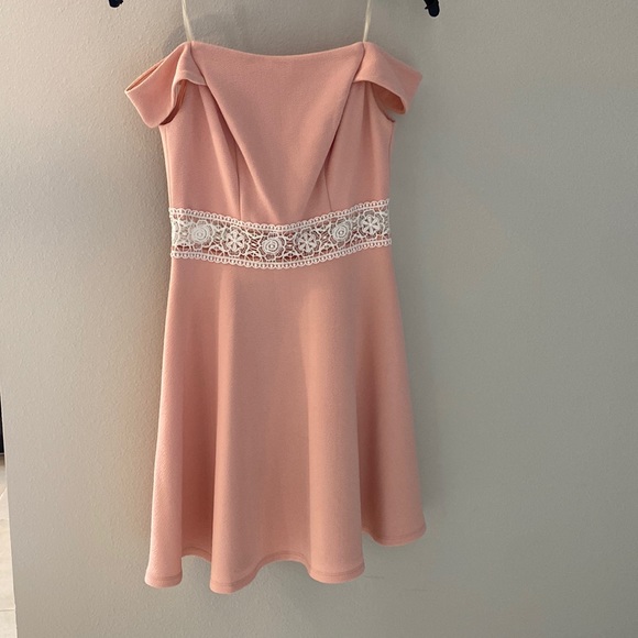 Off the Shoulder Light Pink Dress - size 3/4 - Picture 1 of 5